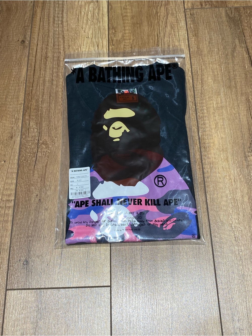 A Bathing Ape BAPE Black Tee Shirt Purple Camo Ape Logo Mens Size S - Picture 8 of 9